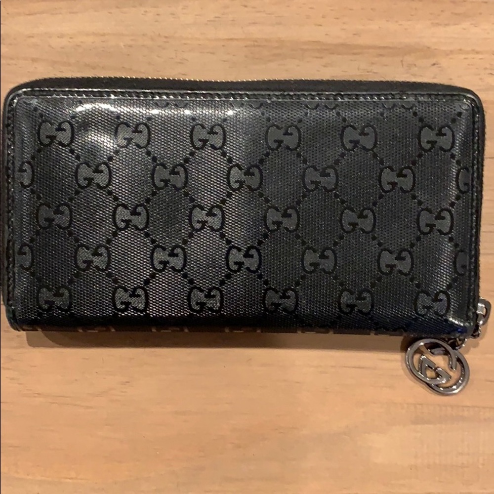 Fall SALE 🎃Gucci zip wallet